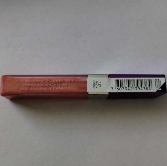 Rimmel Moisture Renew Cream Lipgloss - Picture 4 of 6
